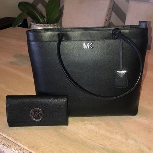 Michael Kors Purse & Wallet